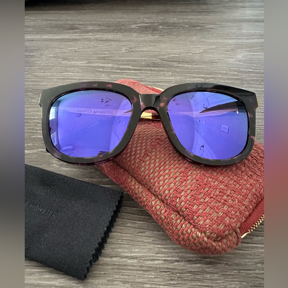 Gentle Monster Sunglasses with Purple Lenses and Red Case
